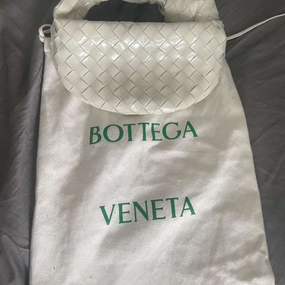 Bottega Veneta Mini Jodie Patent White - Picture 5 of 5
